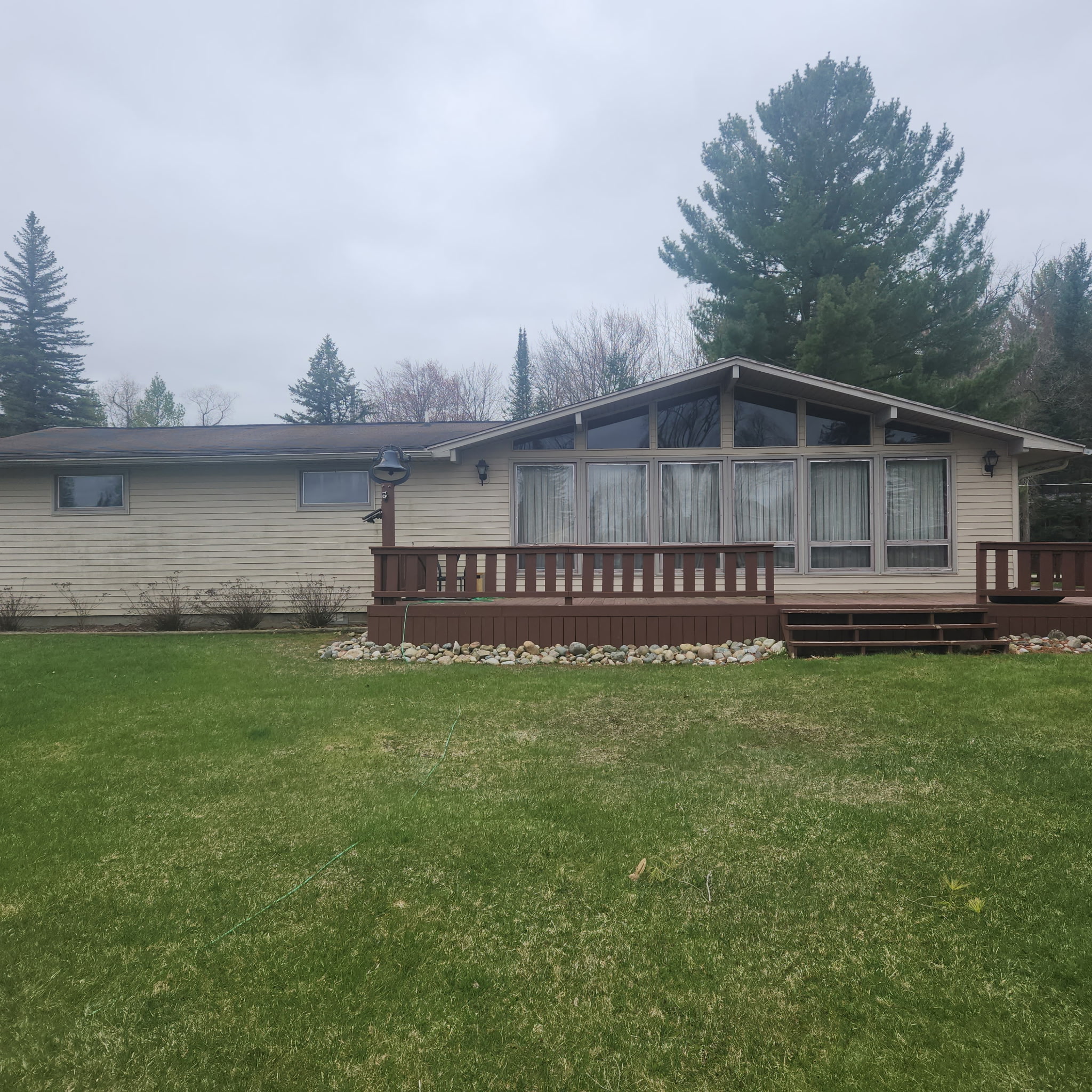 Cabin exterior before renovation
