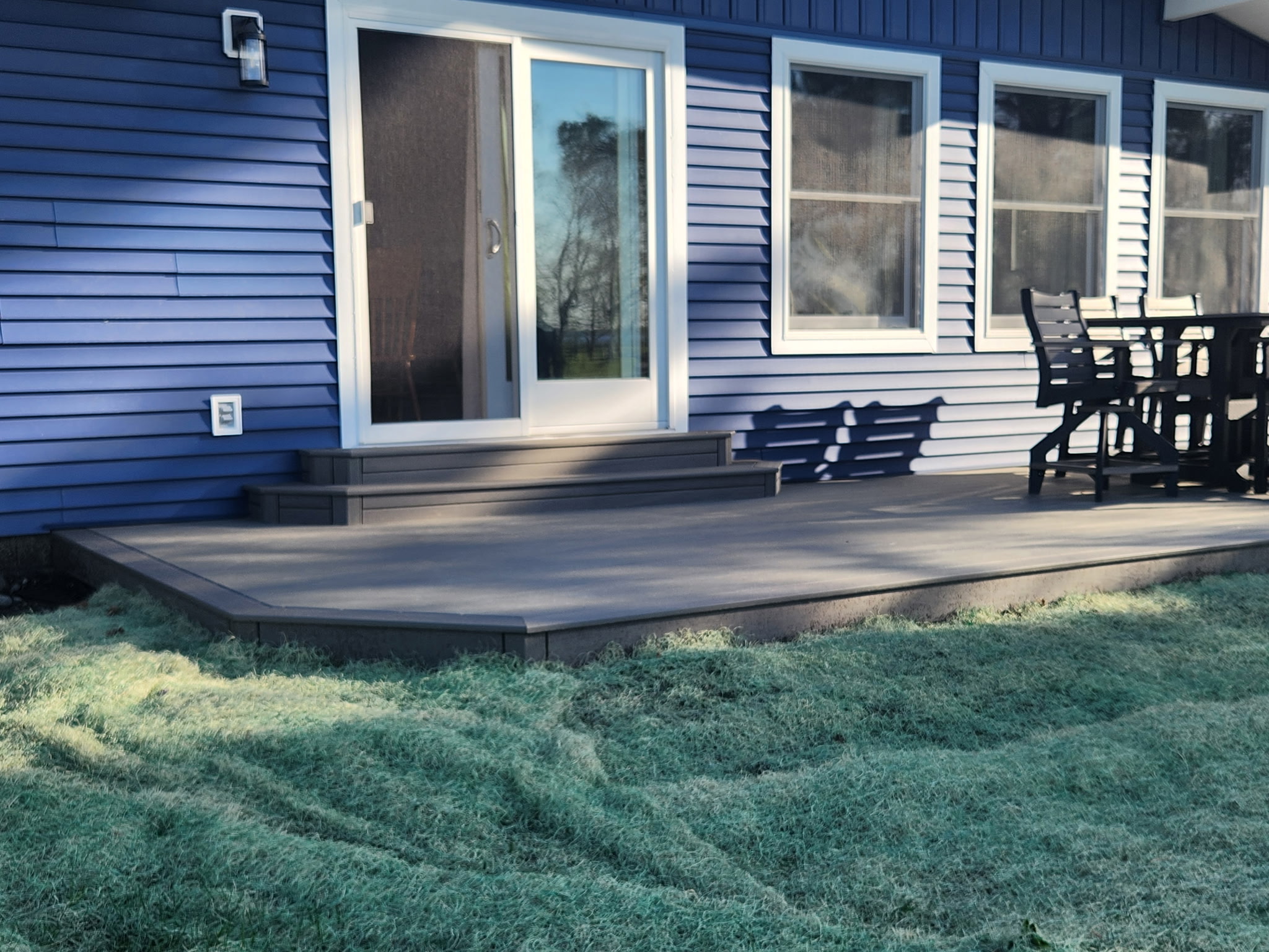 New backyard patio construction